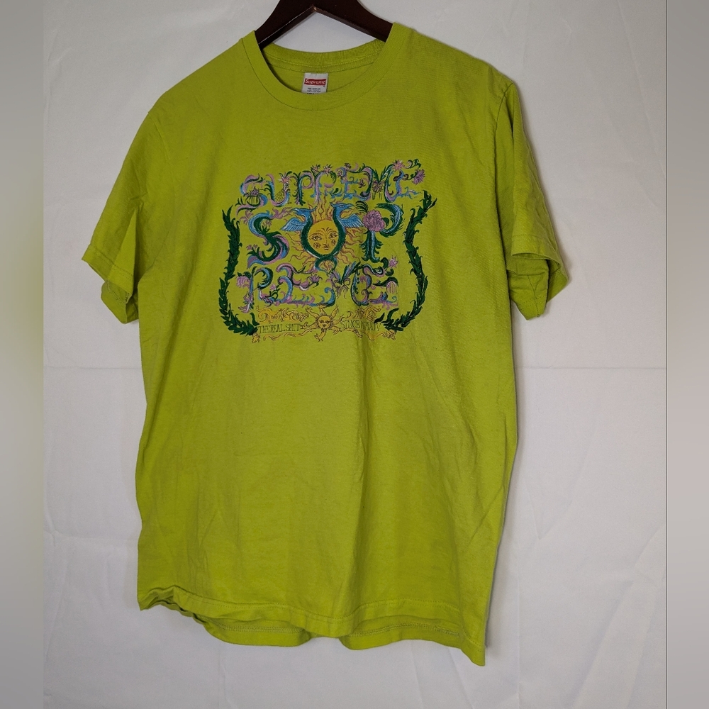 Supreme Crest Bright Green T-Shirt Tee Mens Medium Made USA Celestial Sun A040